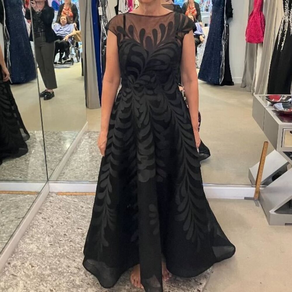 Hynes Park Black Floral Embroidered A-line Dress - Picture 2 of 6